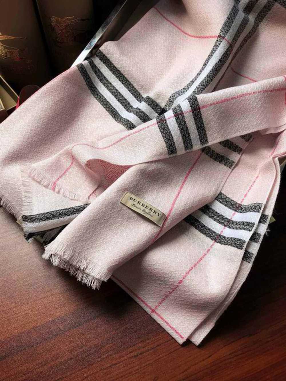 B**rry scarf